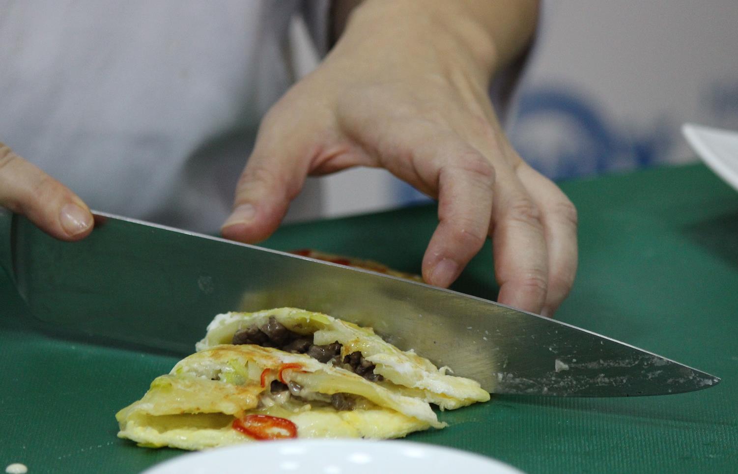 Корейские повара научили нижегородских студентов готовить национальные блюда (ФОТО) - фото 6