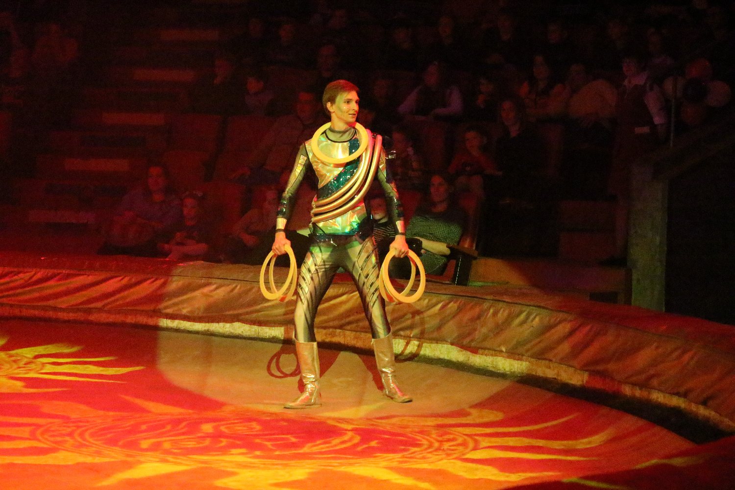 Летающий медведь и &laquo;Колесо смелости&raquo;: нижегородский цирк приглашает в &laquo;Звездный круиз&raquo; (ФОТО) - фото 2
