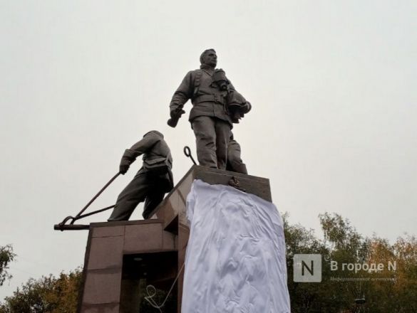 Памятник пожарным-спасателям открыли в Приокском районе - фото 7