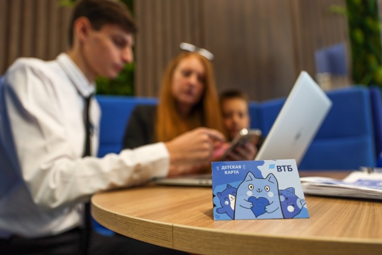 Число получателей единых детских пособий в ВТБ увеличилось на 40% - фото 1