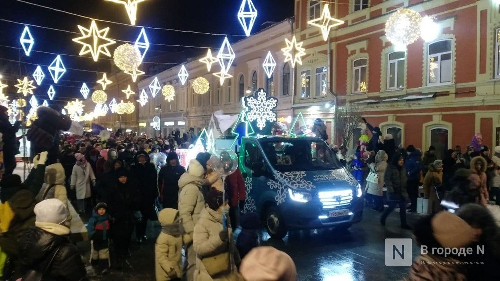Новогодний парад прошел в Нижнем Новгороде - фото 2