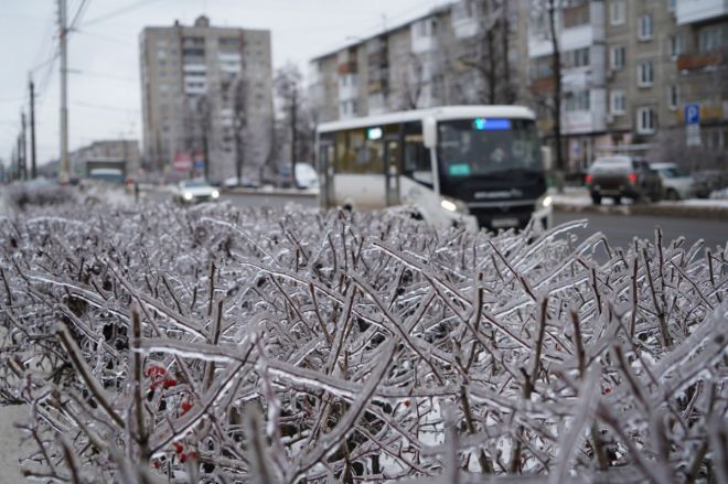 Глава Дзержинска оценил уборку города после ледяного дождя - фото 2