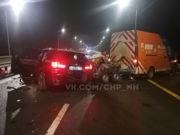 Опубликованы фото с места массового ДТП на М-12 в Нижегородской области - фото 3