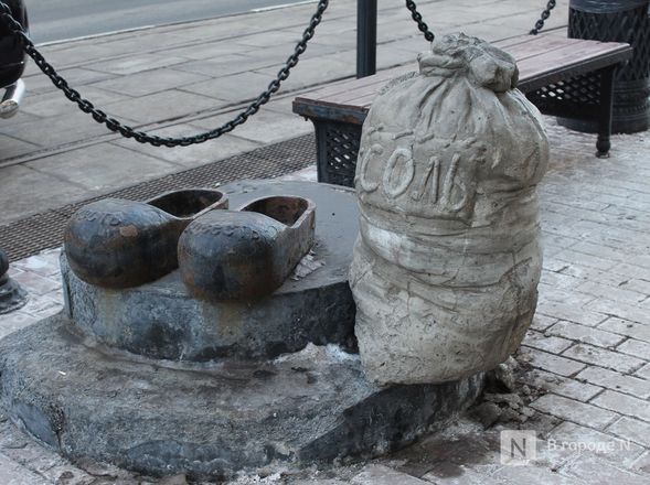 Галоши, ложка, объявление: памятники каким предметам установили в Нижнем Новгороде - фото 33