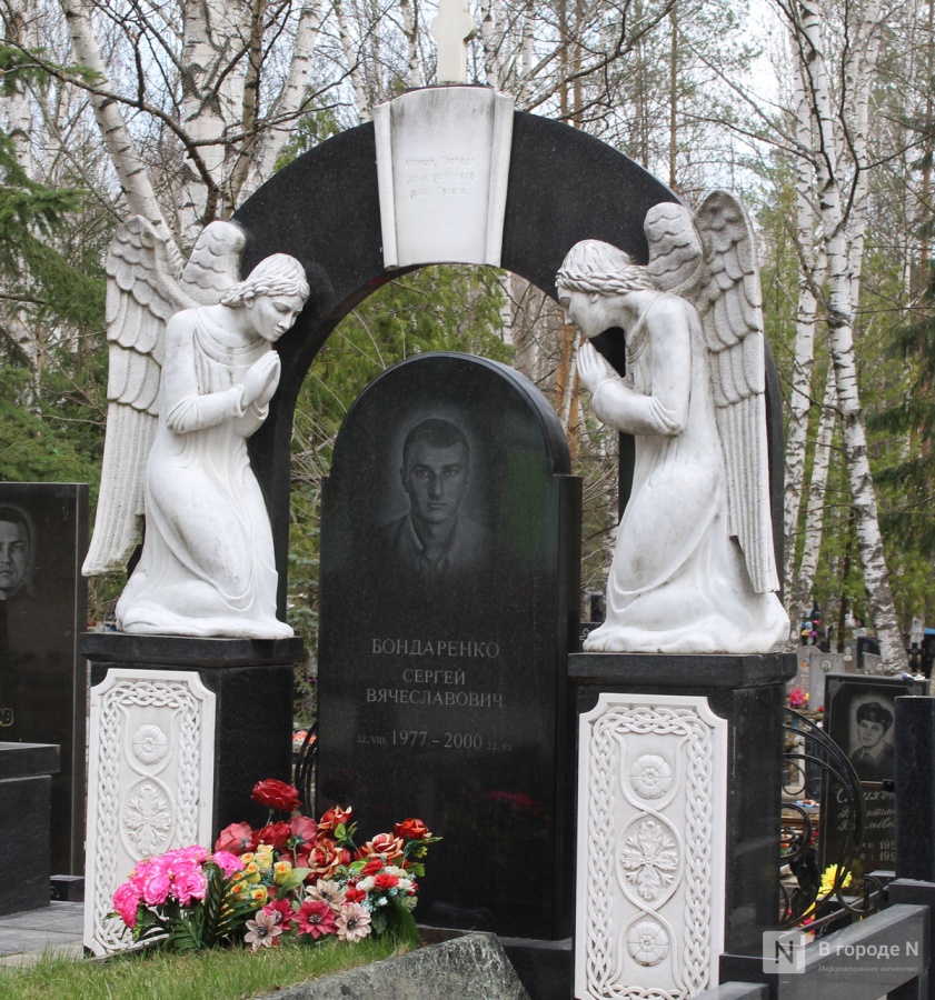 Опубликованы фото могил криминальных авторитетов из Нижнего Новгорода - фото 3