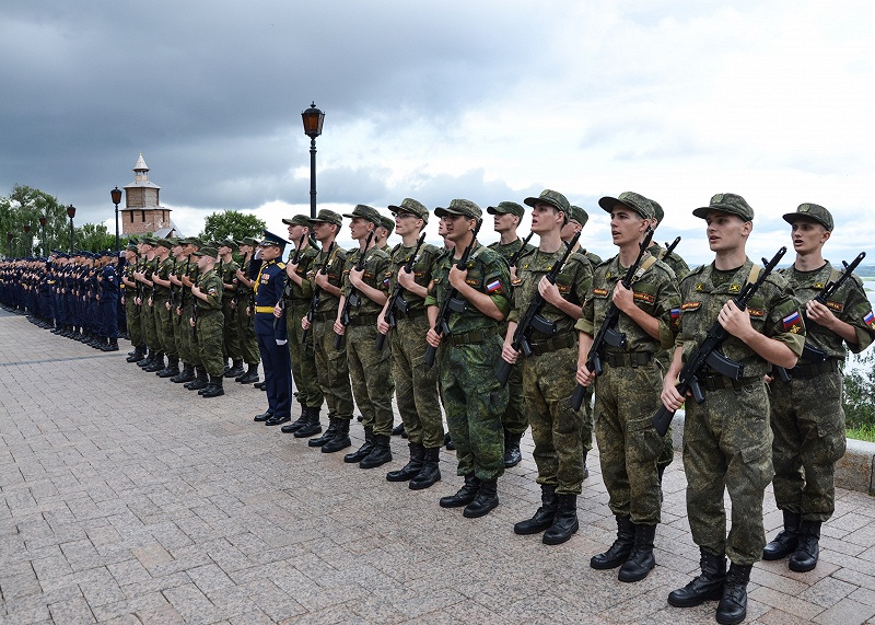Студенты ВШЭ торжественно приняли присягу в Нижегородском Кремле - фото 2