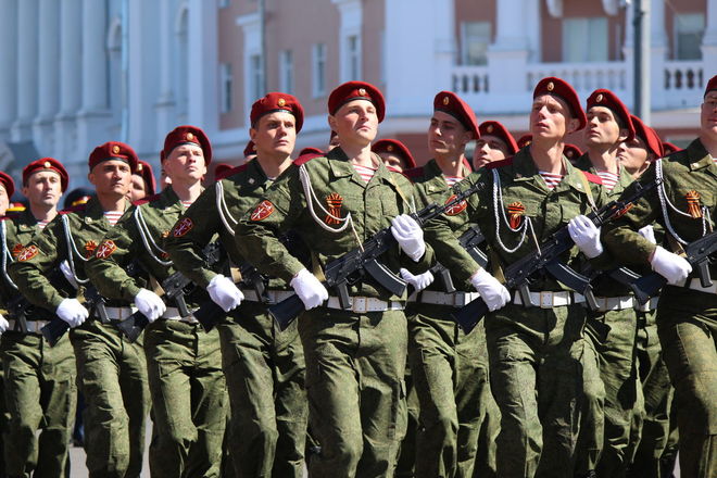 Парад в честь 73-й годовщины Победы прошел в Нижнем Новгороде (ФОТО) - фото 26