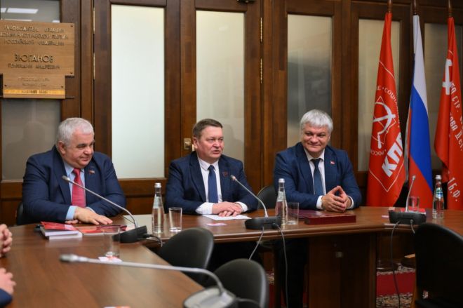 Подписано соглашение о сотрудничестве между нижегородскими и минскими коммунистами - фото 2