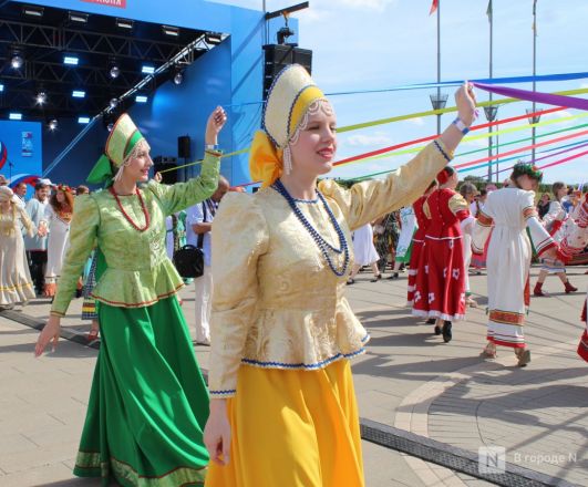 Масштабный гастрофест и концерты: как прошел День России в Нижнем Новгороде &mdash; фоторепортаж - фото 217