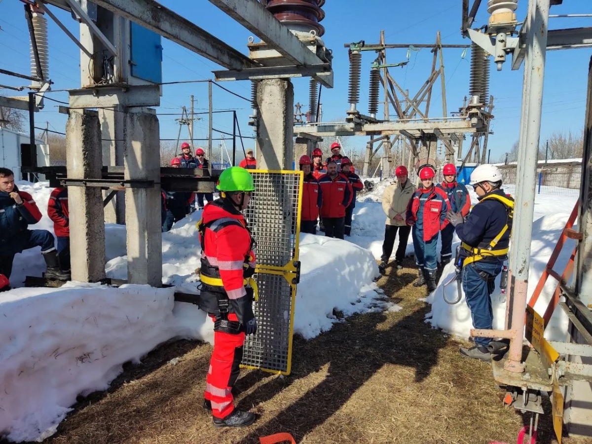 В филиале ПАО «Россети Центр и Приволжье» — «Нижновэнерго» прошел День охраны труда - фото 1