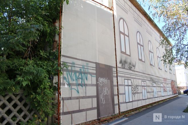 Старинные дома и современное искусство: как выглядит и чем привлекает Грузинский квартал в Нижнем Новгороде - фото 24