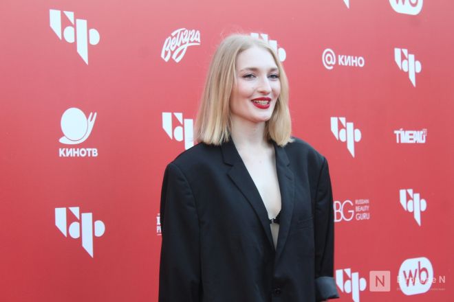 Фоторепортаж: знаменитости на открытии «Горький fest» в Нижнем Новгороде - фото 105