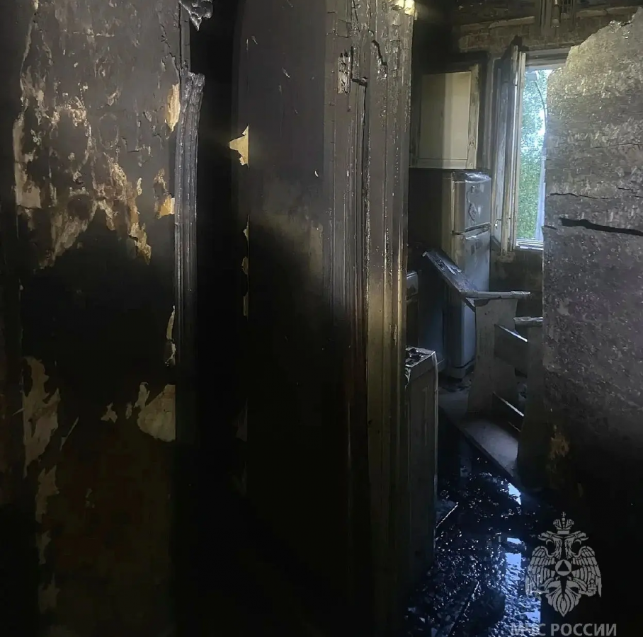 42-летний мужчина погиб в пожаре в многоэтажке на Автозаводе - фото 1