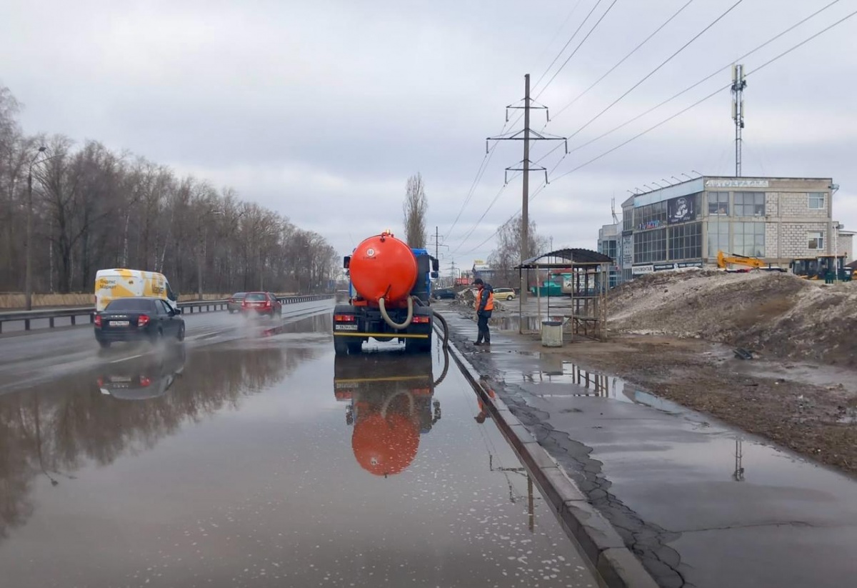 Почти 2 тысячи кубометров воды откачано с улиц Нижнего Новгорода
