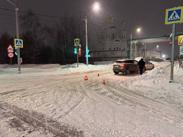 Иномарка сбила семилетнего ребенка на пешеходном переходе в Нижнем Новгороде - фото 1