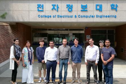 Сотрудник НИФТИ ННГУ Алексей Михайлов посетил университет в Южной Корее
