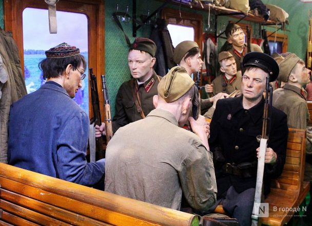 Застывшие мгновения войны: фоторепортаж из &laquo;Поезда Победы&raquo; в Нижнем Новгороде - фото 36