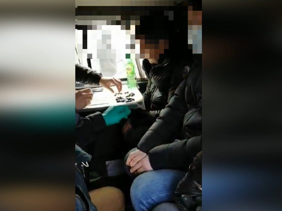 Полиция изъяла у нижегородца 59 пакетиков с наркотиками - фото 1