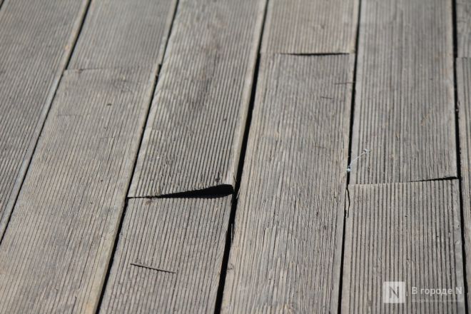 Трещит по швам: как выглядит центр Нижнего Новгорода после аномальной зимы — фоторепортаж - фото 35