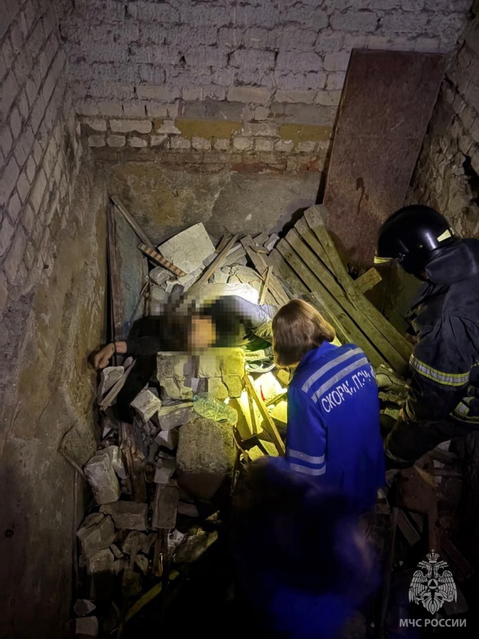 Подросток провалился в заброшенную шахту в Нижегородской области - фото 1