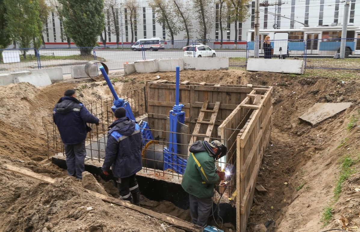Завершается ремонт напорного коллектора на Московском шоссе - фото 3