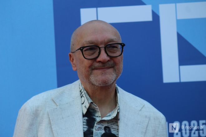 Знаменитости здесь: фоторепортаж с открытия &laquo;Горький fest&raquo; в Нижнем Новгороде - фото 41