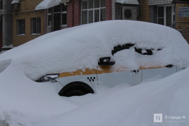 Снежный циклон &laquo;Валли&raquo; обрушился на Нижний Новгород: фоторепортаж - фото 67