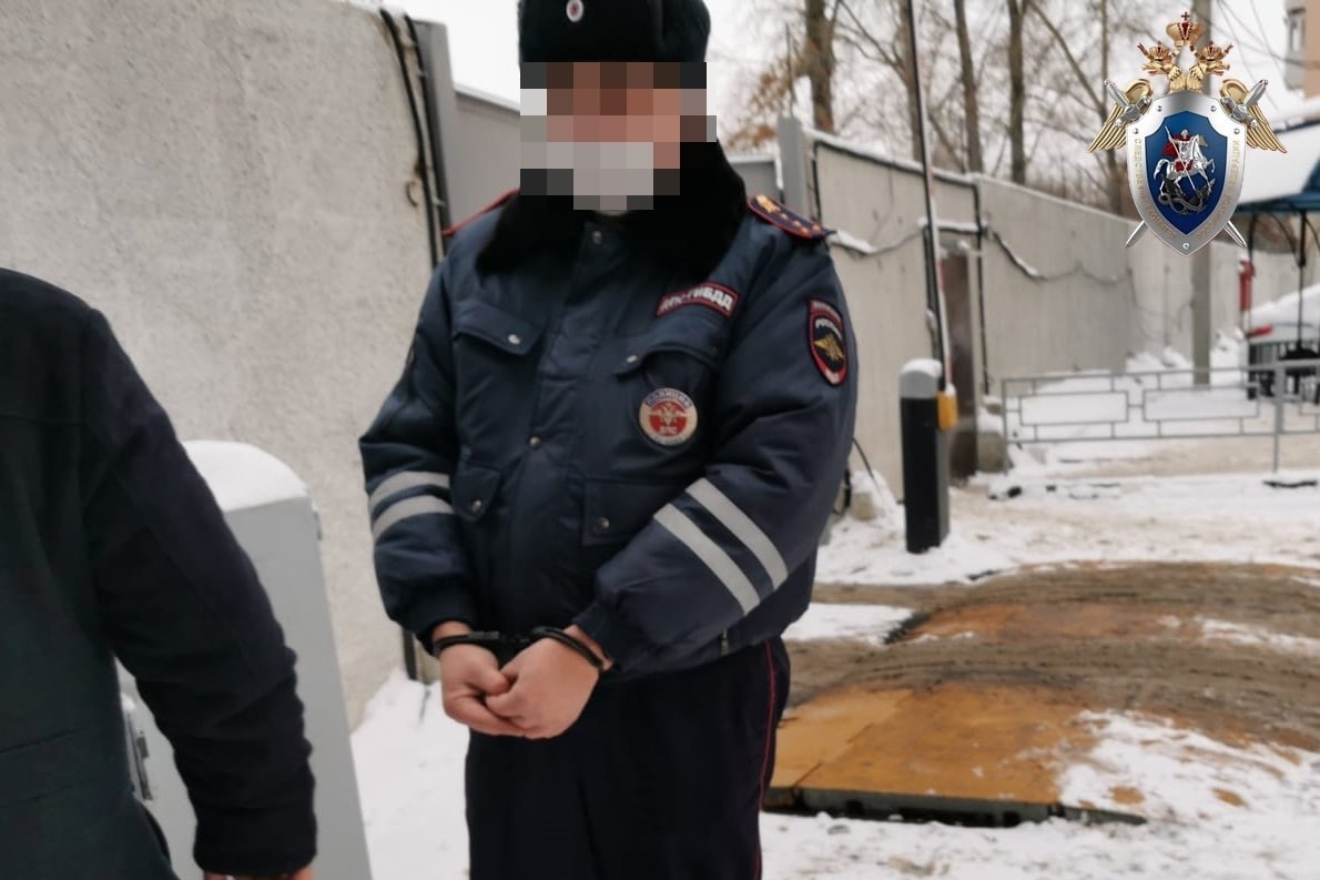 Три года лишения свободы условно получил бывший нижегородский полицейский за взятку - фото 1