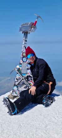 Полицейский из Нижнего Новгорода поднялся на вершину Эльбруса - фото 5