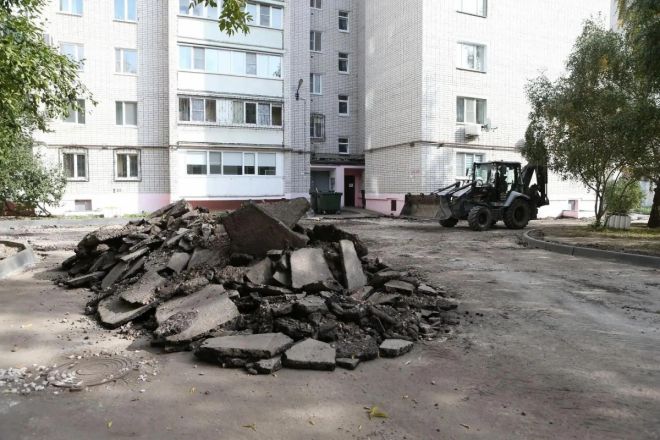 Работы по благоустройству дворов завершаются в Дзержинске - фото 3
