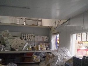 Потолок холодильной камеры обрушился в магазине «Светофор» в Дзержинске