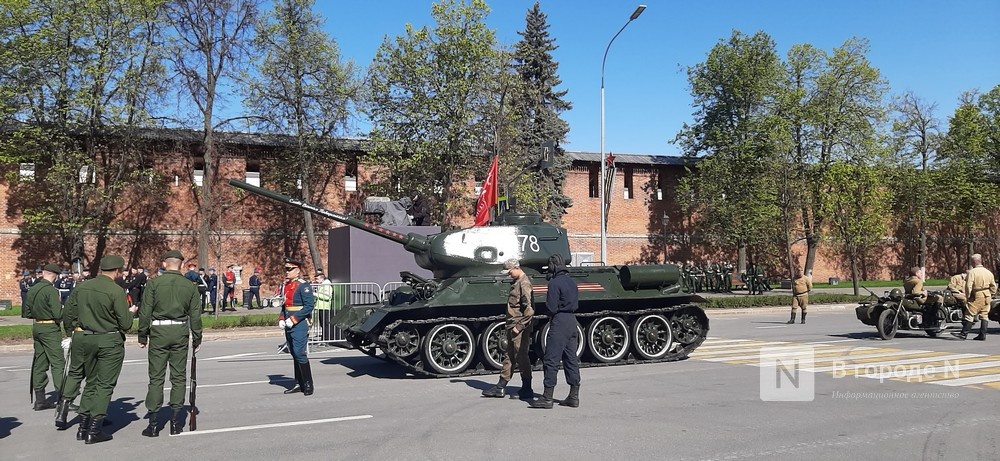 Парад в честь 78-й годовщины Победы стартовал в Нижнем Новгороде - фото 1