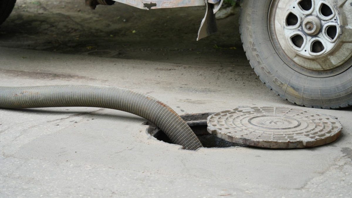 Почти 50 &laquo;черных&raquo; ассенизаторов наказали в Нижнем Новгороде с начала года - фото 1