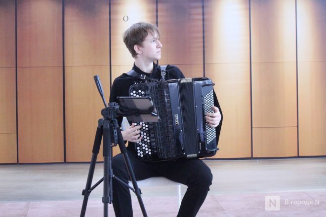 С блинами и в сугробах: как прошла Масленица в Нижнем Новгороде — фоторепортаж - фото 27