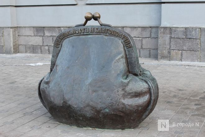 Галоши, ложка, объявление: памятники каким предметам установили в Нижнем Новгороде - фото 30