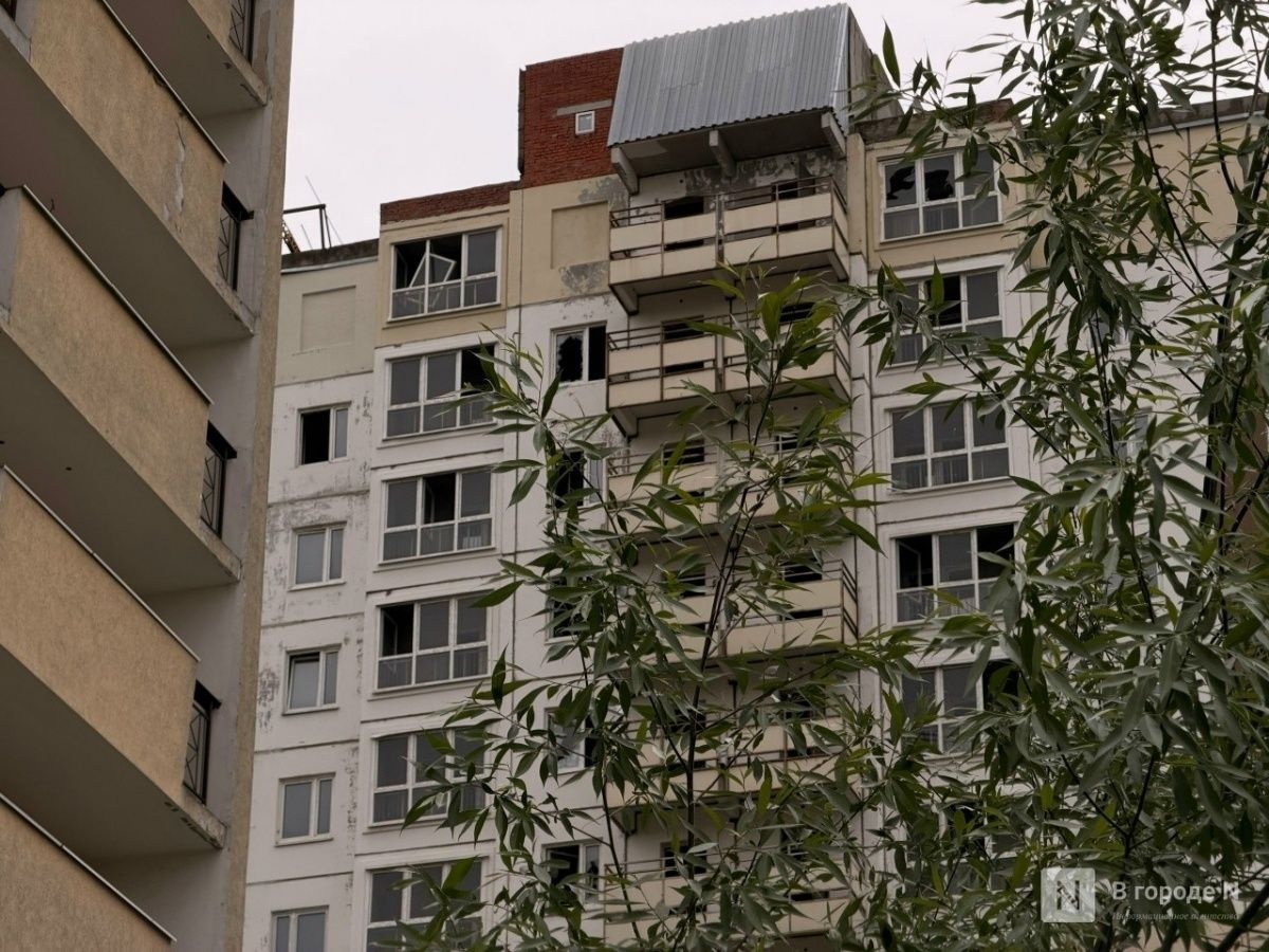 Нижегородцы бьют тревогу из-за заброшенных высоток у областного суда - фото 2