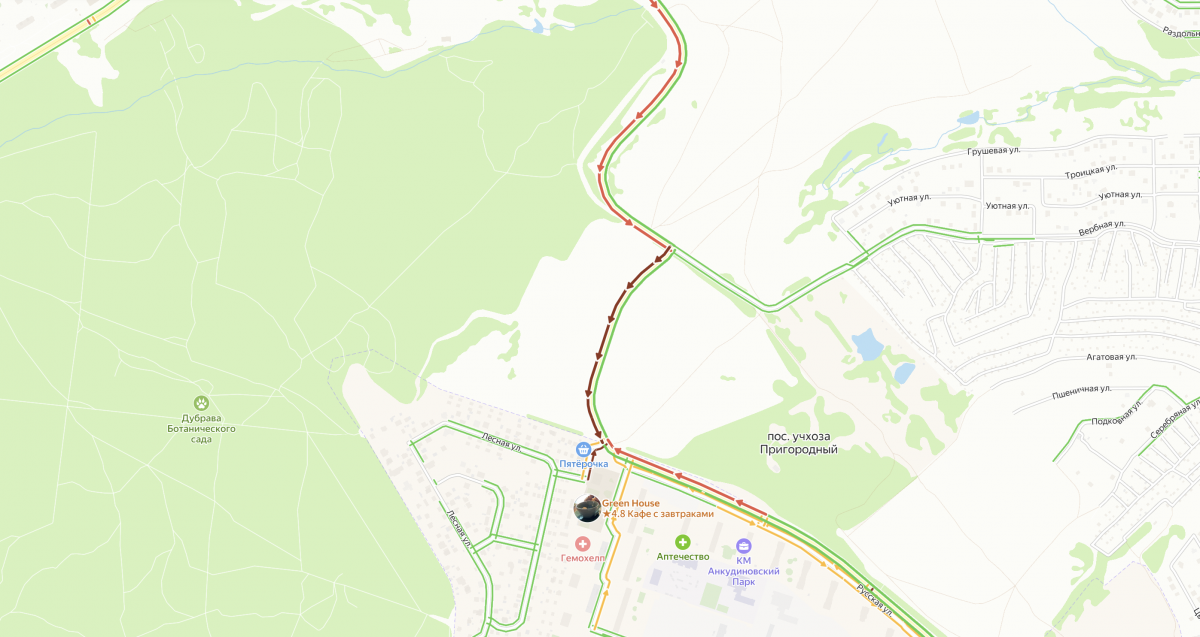Электробус Э-9 попал в аварию в ЖК &laquo;Анкудиновский парк&raquo; - фото 1