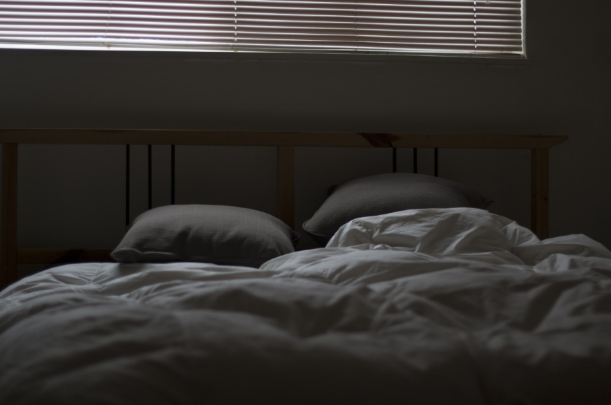 Правда ли, что спать без подушки полезно для здоровья? - фото 2