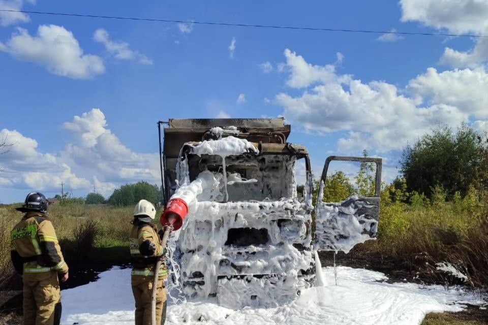 Водитель заживо сгорел в самосвале в Нижегородской области - фото 2