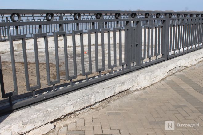 Трещит по швам: как выглядит центр Нижнего Новгорода после аномальной зимы — фоторепортаж - фото 153