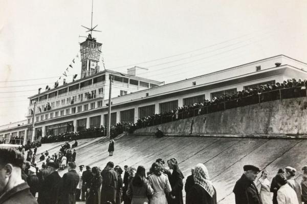 Жизнь до синего забора: какой была и как выглядела Нижневолжская набережная &mdash; архивные фото